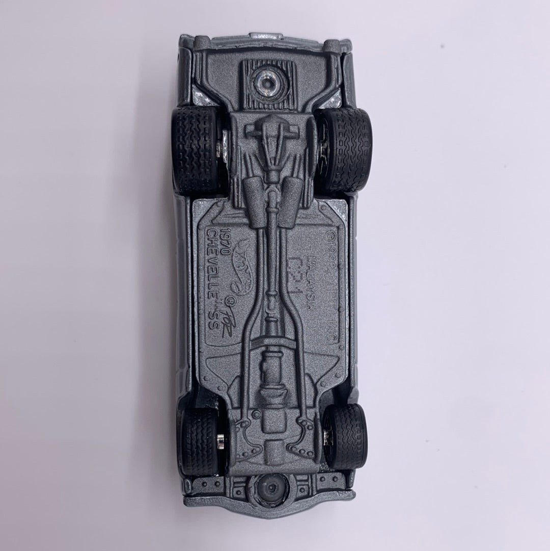 Hot Wheels 2010 Wayne’s, Larry’s & Phil’s Garage Premium Set - Loose 1970 Chevelle SS - Phil Riehlman Signed