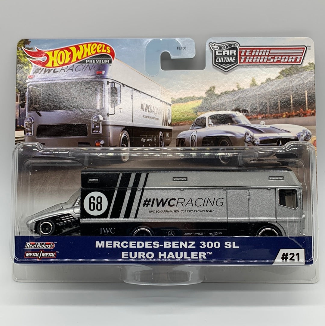 Hot Wheels Car Culture Team Transport - #21 - Mercedes-Benz 300 SL & Euro Hauler