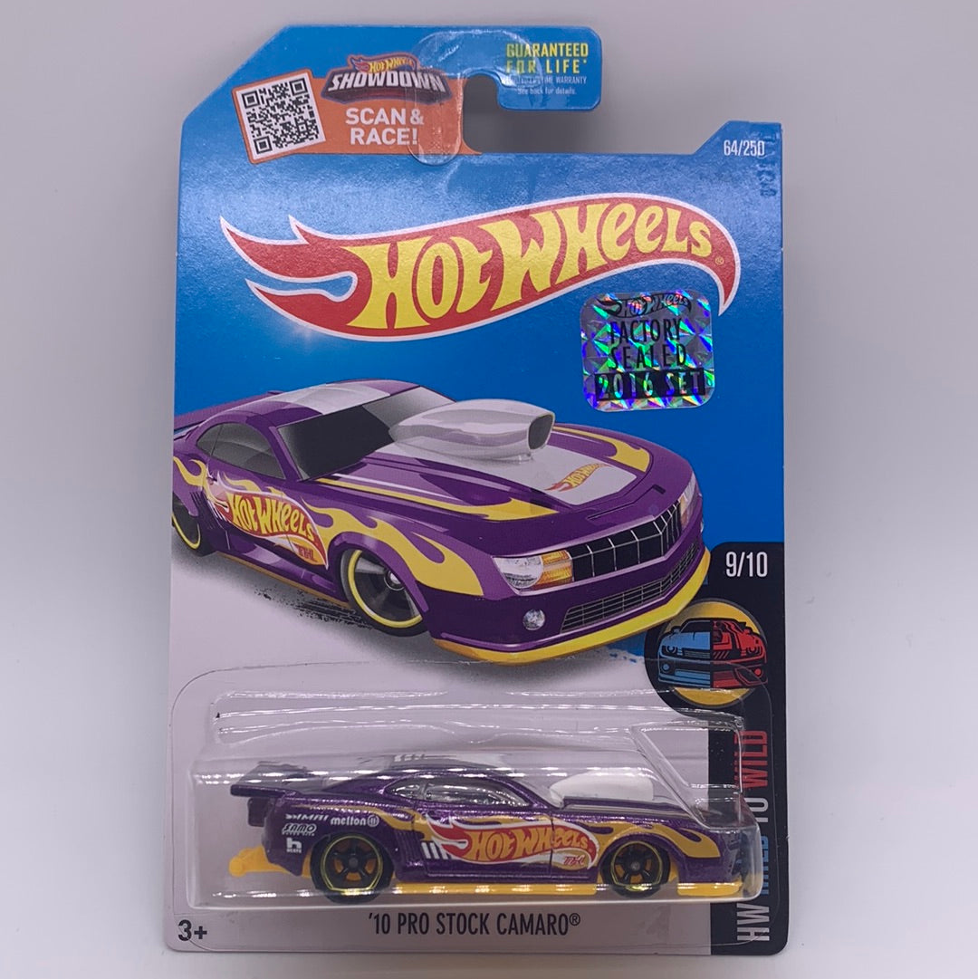 Hot Wheels Super Treasure Hunt - 2016 H Case Factory Stickered - ‘10 Pro Stock Camaro