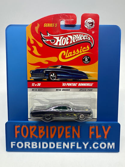 Hot Wheels Classics CHASE - Series 5 #12 of 30 - Navy Blue ‘65 Pontiac Bonneville