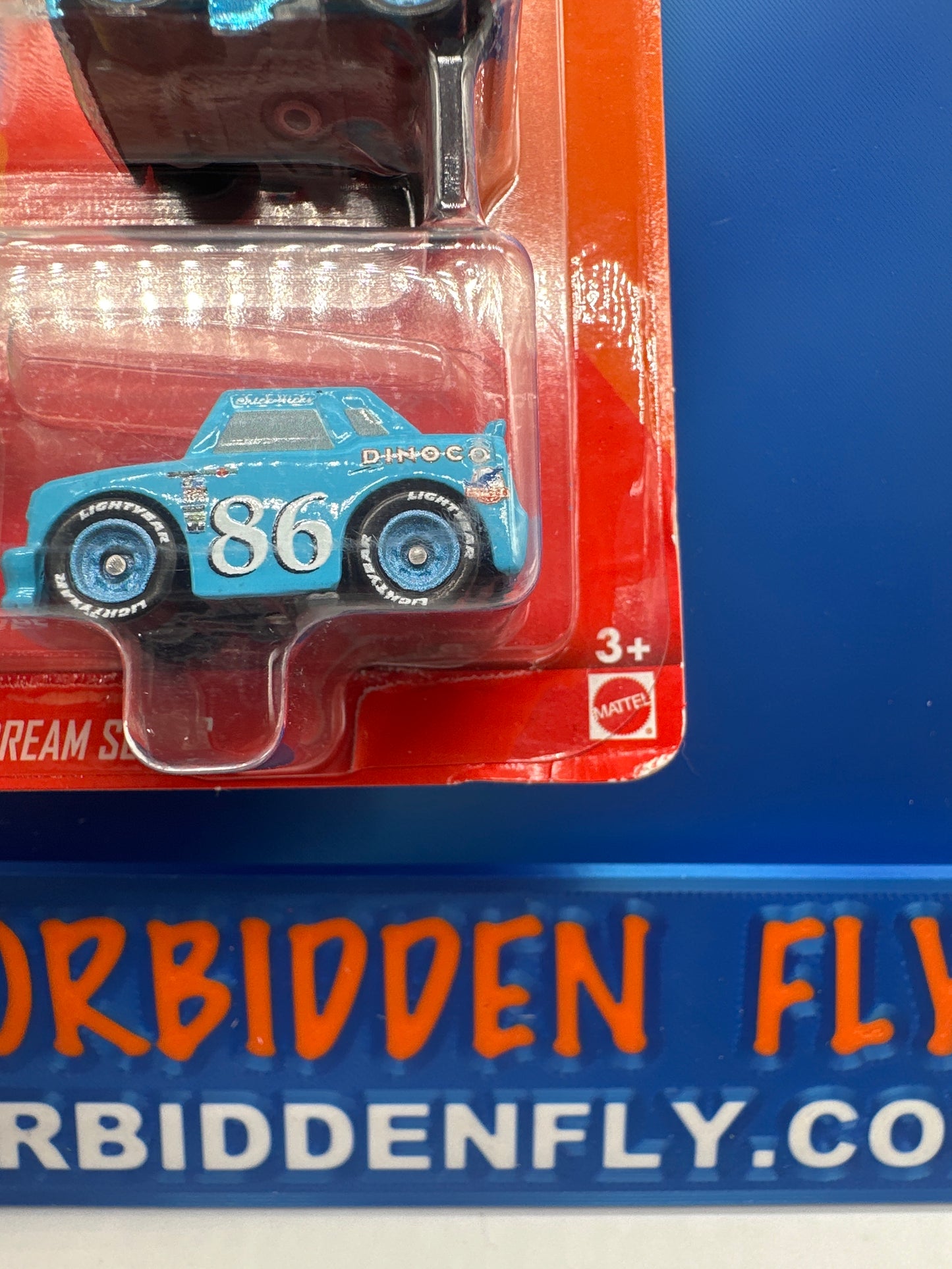 Disney Pixar Cars Movie - Metal Mini Racers 3 Pack - Dinoco Daydream Series