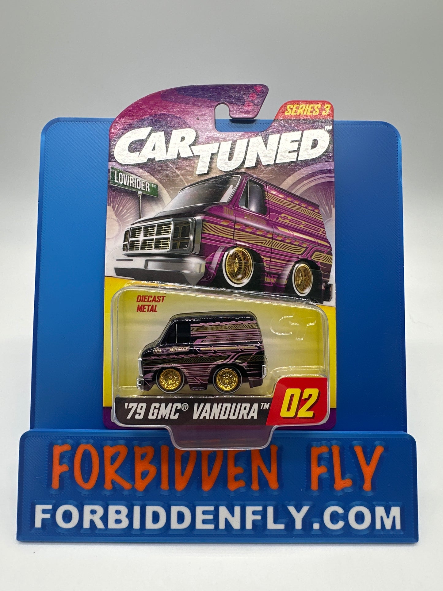 CarTuned - Walgreens Exclusive - Series 3 - #02 - ‘79 GMC Vandura