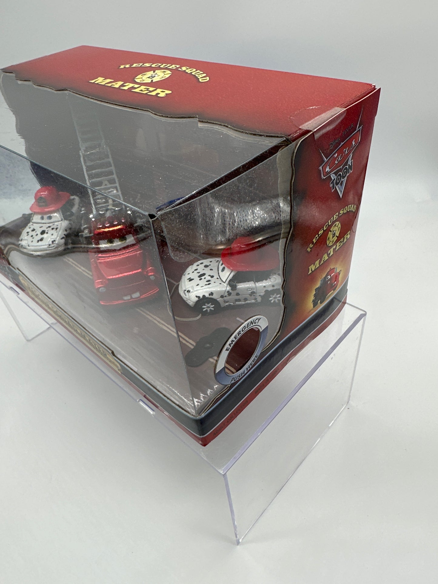Disney Pixar Cars Movie - 2009 SDCC Comic Con Exclusive - Toon Metallic Rescue Squad Mater with Dalmatian Mia & Tia w/ Lights & Display