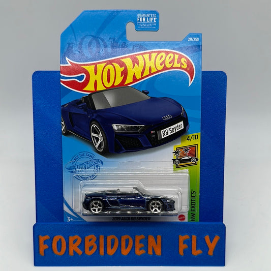 Hot Wheels 2021 Super Treasure Hunt - Blue 2019 Audi R8 Spyder