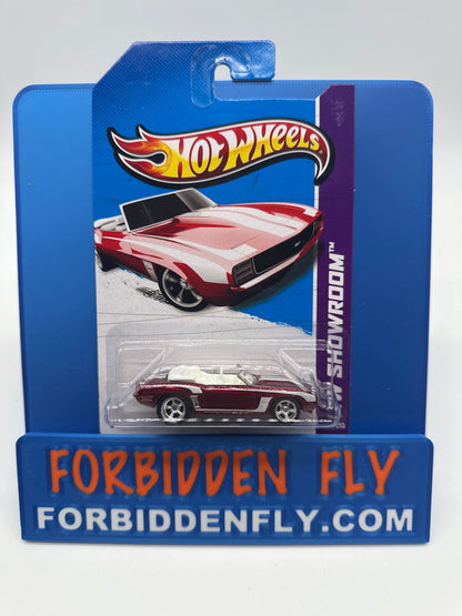 Hot Wheels Super Treasure Hunt - International Card 2013 L Case - ‘69 Camaro