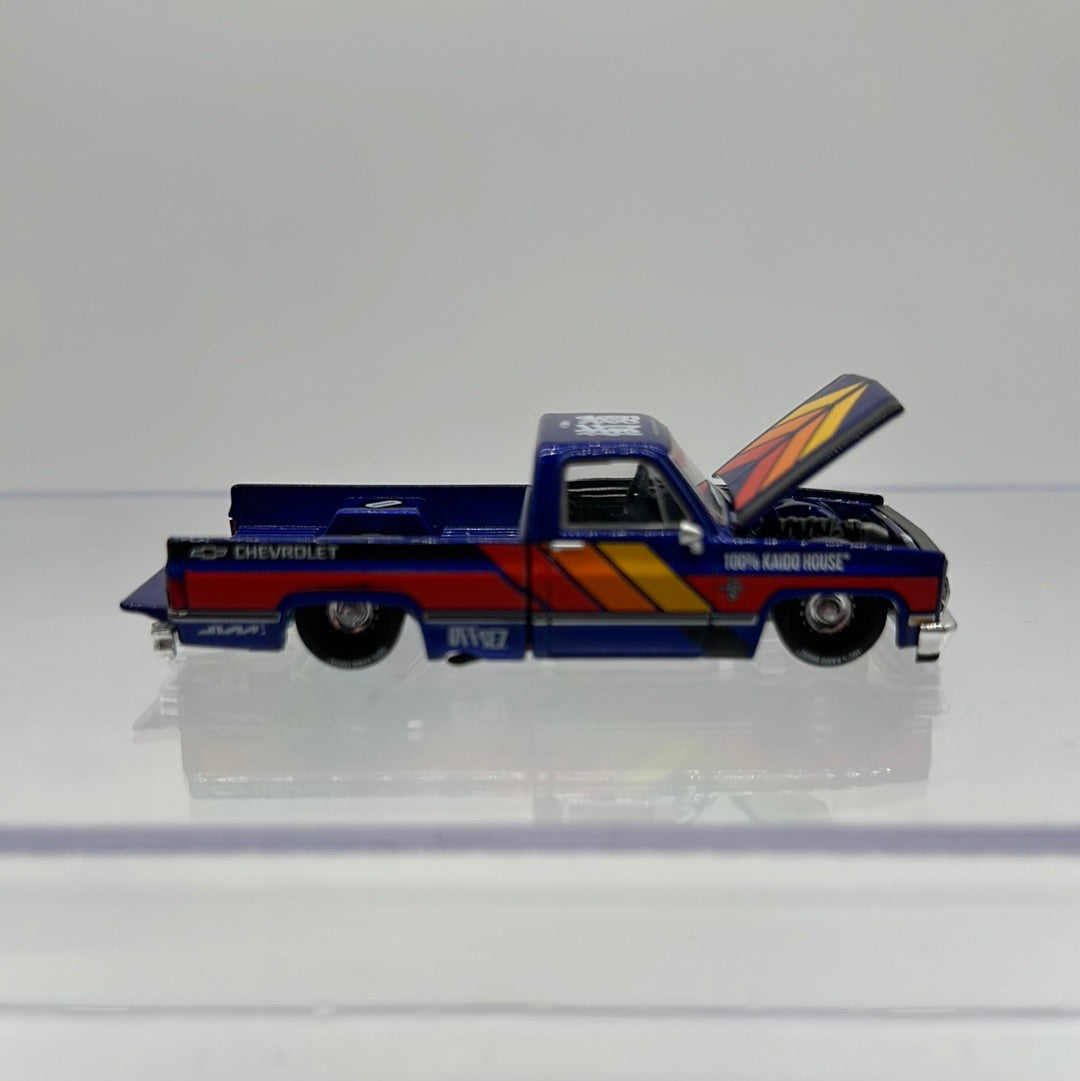 Kaido House (x MiniGT) - Regular Release #099 - Blue Chevrolet Silverado Kaido V2