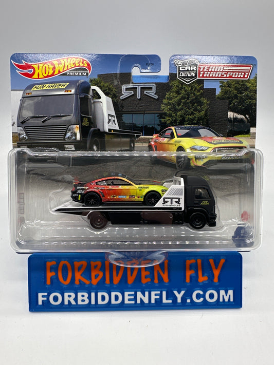 Hot Wheels Car Culture Team Transport - #50 - ‘23 Ford Mustang RTR Spec 5 & Aero Lift