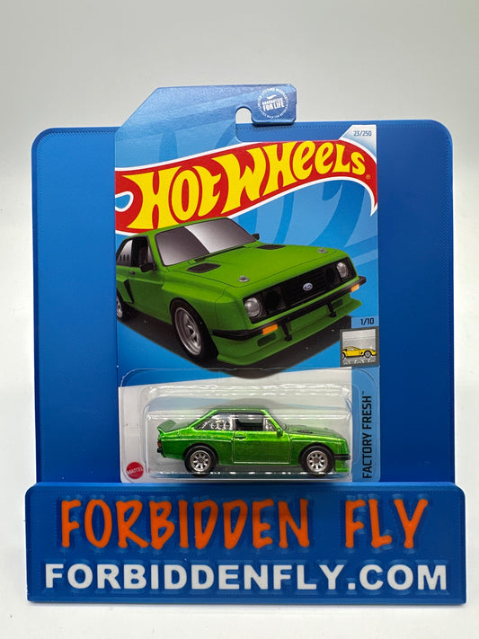 Hot Wheels 2024 A Case Super Treasure Hunt - Ford Escort RS2000 - Green