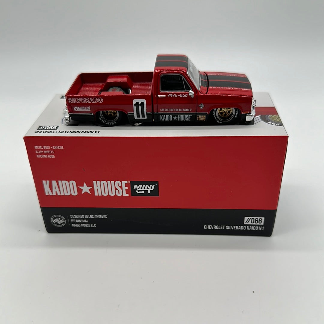 Kaido House (x MiniGT) - Regular Release #066 - Red Chevrolet Silverado Kaido V1