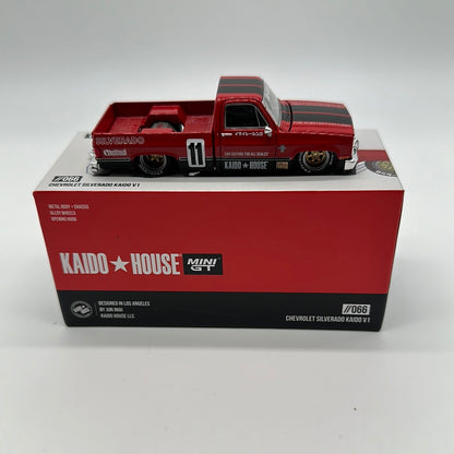 Kaido House (x MiniGT) - Regular Release #066 - Red Chevrolet Silverado Kaido V1