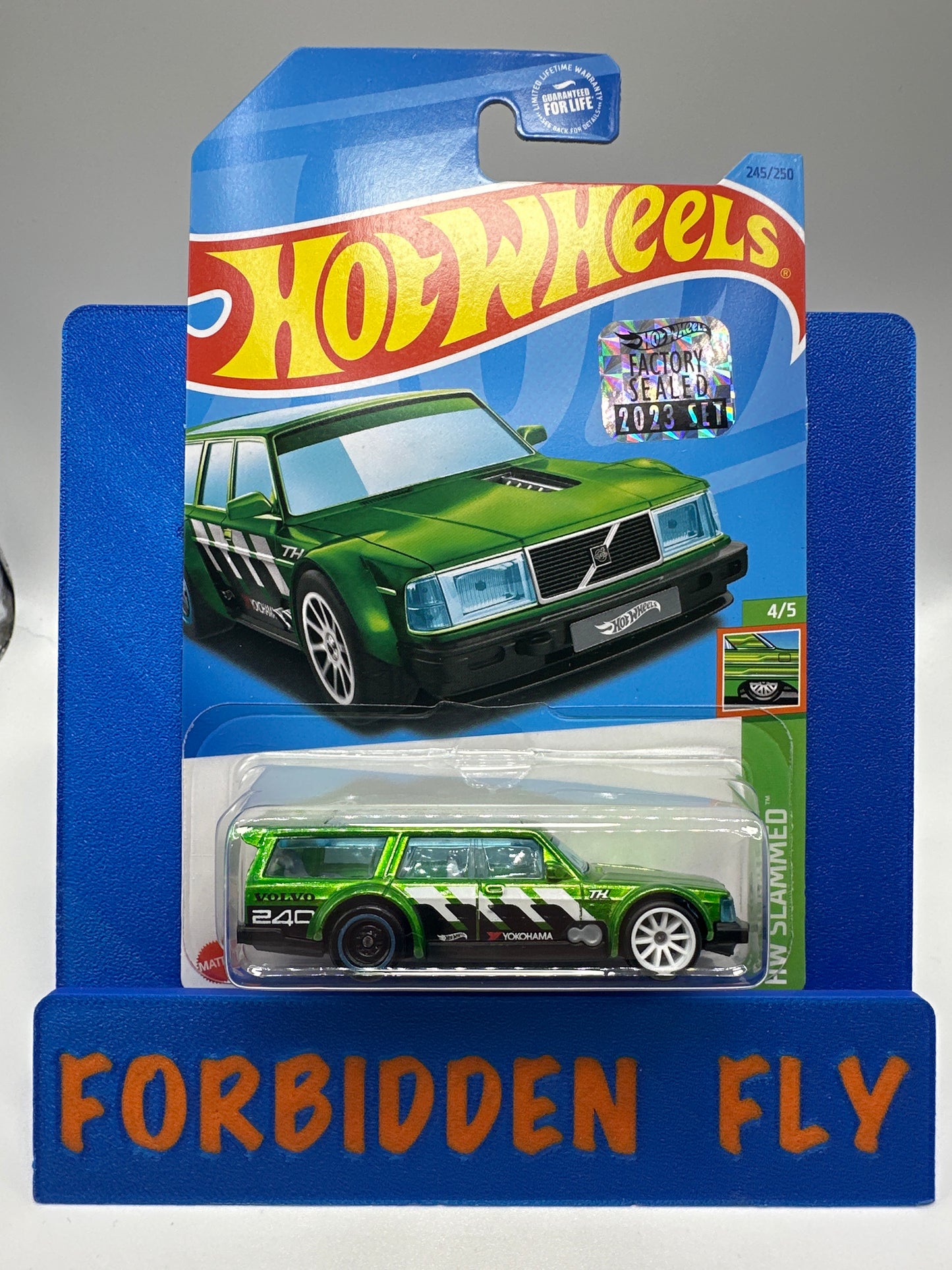 Hot Wheels 2023 Q Case Super Treasure Hunt - Factory Sticker - Volvo 240 Drift Wagon