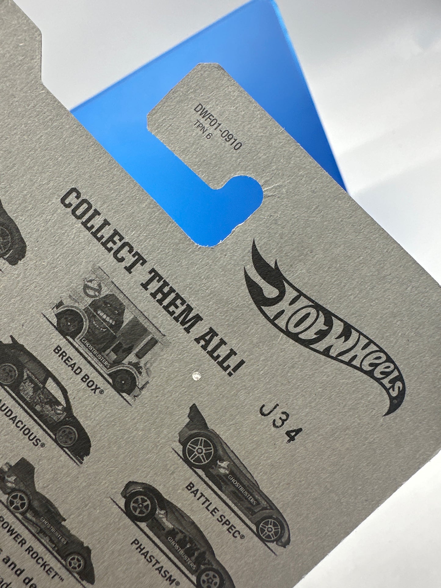 Hot Wheels Mainline - Walmart Exclusive Ghostbusters Set - #7/8 Ecto-1