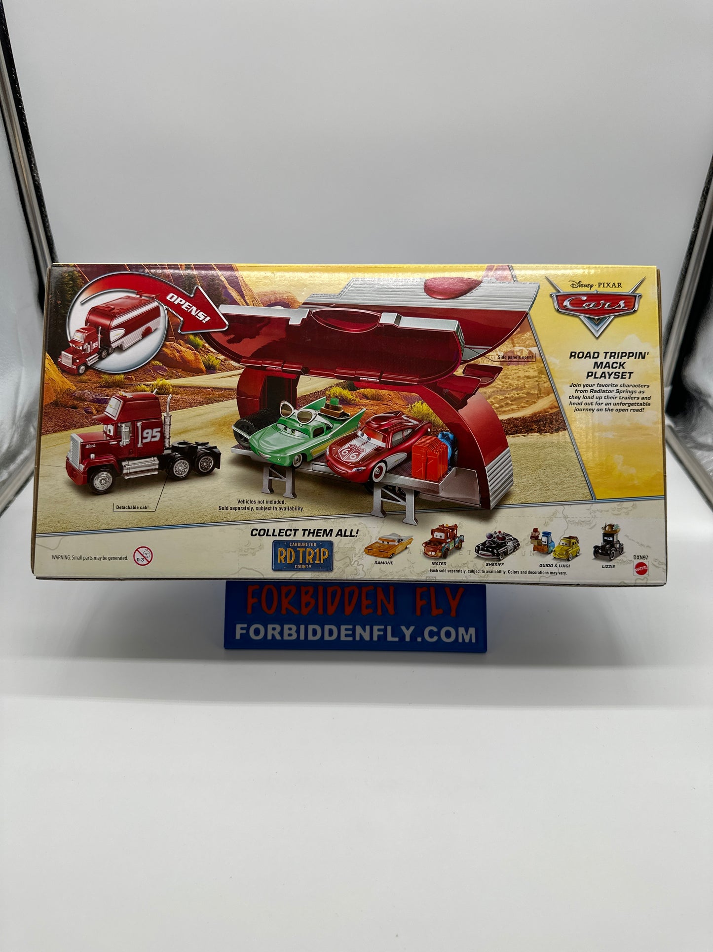 Disney Pixar Cars Movie - RD TR1P (Road Trip) Series - Road Trippin’ Mack Hauler