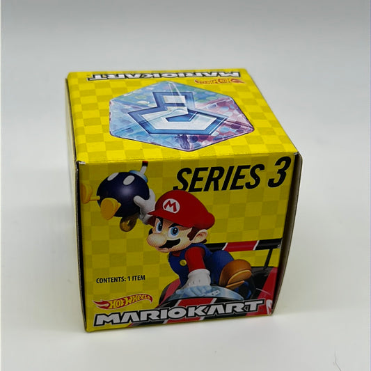 Hot Wheels Mario Kart - 2020 Blind Boxes - Wheeled Figure #17 Banana
