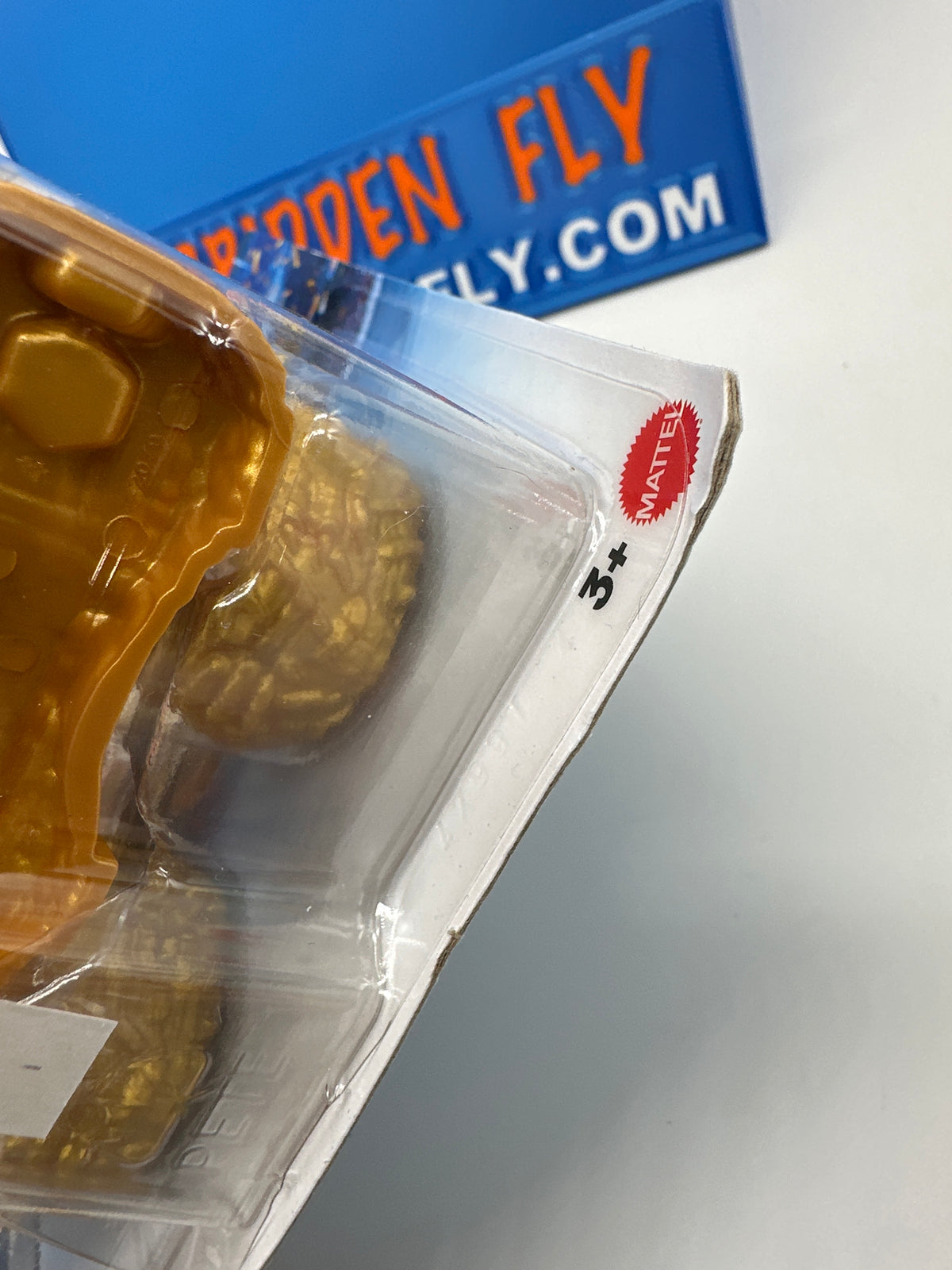 Hot Wheels Monster Trucks - 2026 Meijer Exclusive - Gold Shark Wreak (w/ Crushed Car)