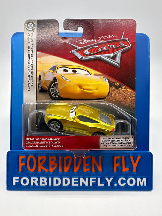 Disney Pixar Cars Movie - Scavenger Hunt Chase - Metallic Cruz Ramirez