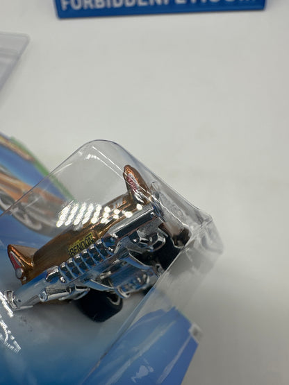 Hot Wheels Super Treasure Hunt - 2009 H Case - ‘57 Plymouth Fury