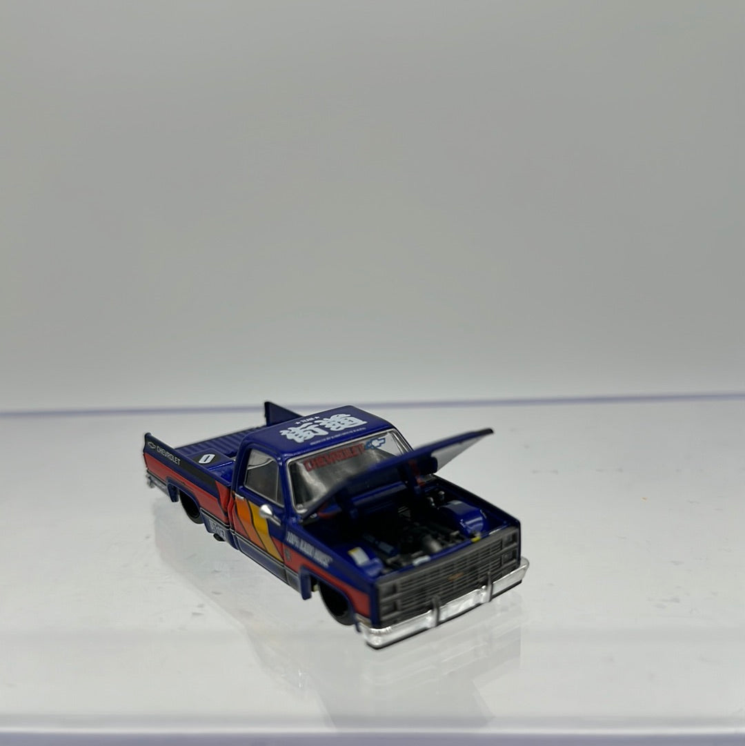 Kaido House (x MiniGT) - Regular Release #099 - Blue Chevrolet Silverado Kaido V2