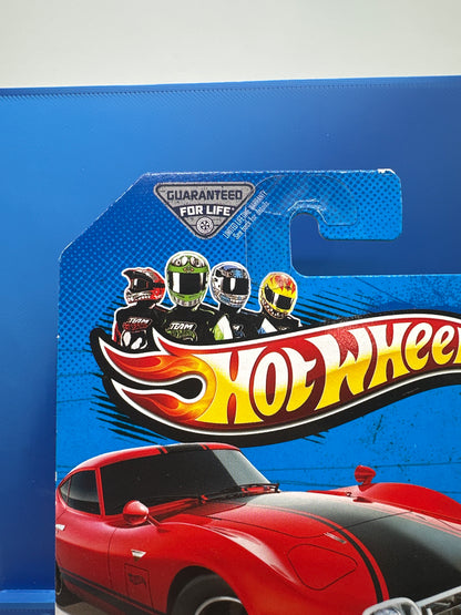Hot Wheels 2013 J Case Super Treasure Hunt - Toyota 2000 GT