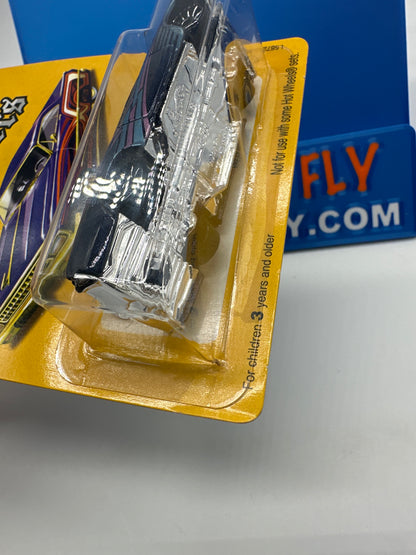 Hot Wheels 2006 Target Exclusive - Lowriders Series - ‘65 Impala (Blue/Purple)