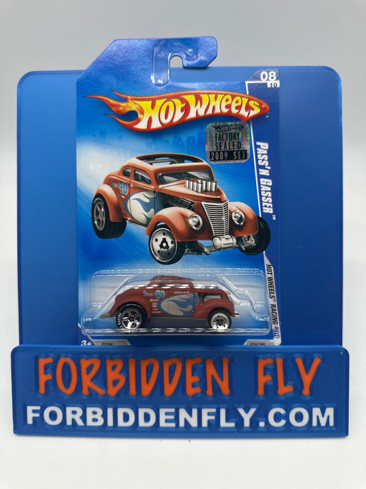 Hot Wheels 2009 Mainline Factory Stickered - Hot Wheels Racing Series - Pass ‘N Gasser