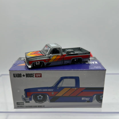 Kaido House (x MiniGT) - Raw Chase #099 - Blue Chevrolet Silverado Kaido V2