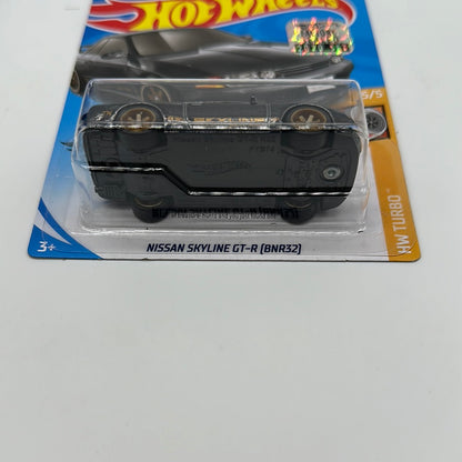 Hot Wheels 2020 Super Treasure Hunt - Factory Stickered - Gray Nissan Skyline GT-R (BNR32)