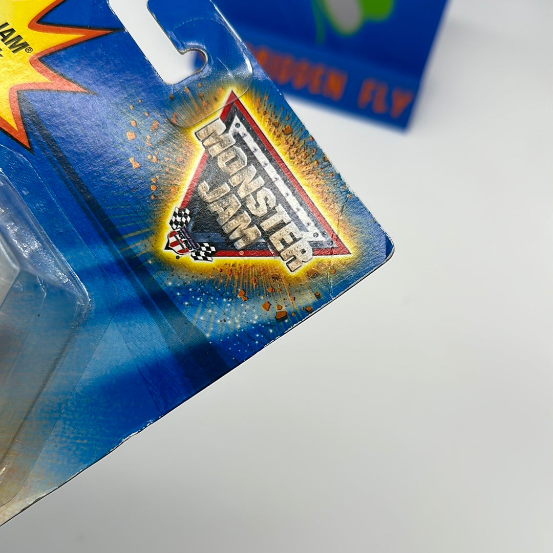 Hot Wheels Monster Jam - 2009 Monster Duo Series - Matching Monster Truck and Hot Wheels Bone Shaker