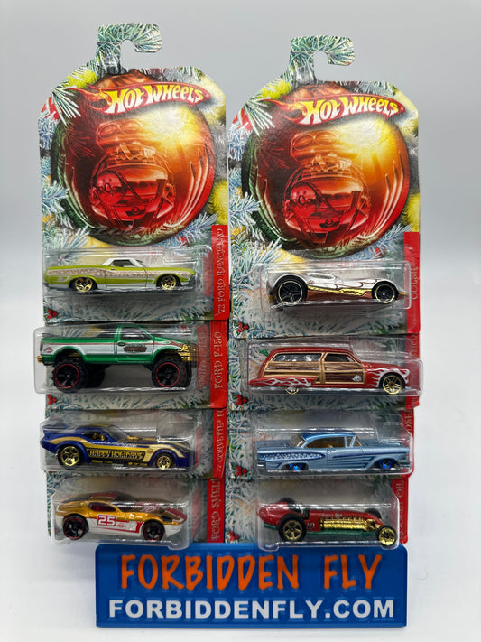 Hot Wheels - Wal Mart Exclusive 2010 Holiday Hot Rods Series - Complete Set of 8