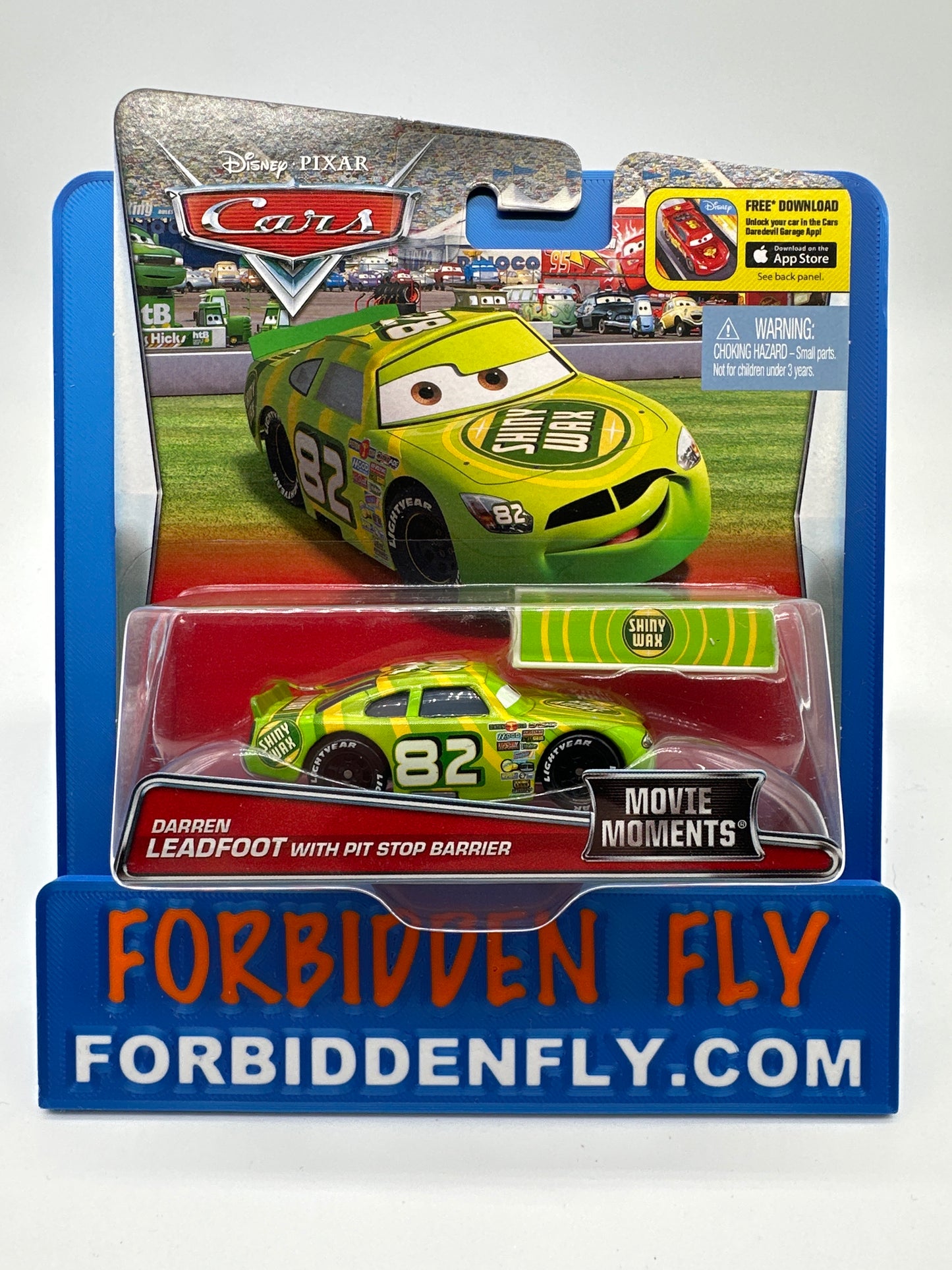 Disney Pixar Cars Movie - Movie Moments - Darren Leadfoot With Pit Stop Barrier