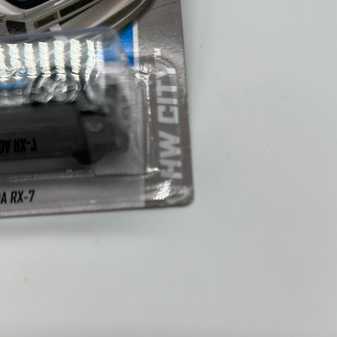 Hot Wheels 2013 Regular Treasure Hunt - Mazda RX-7 - Silver