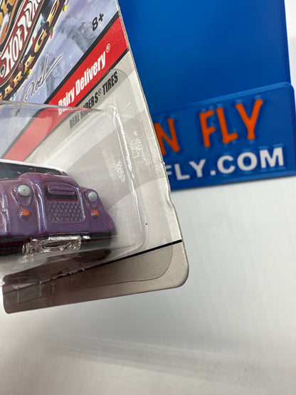 Hot Wheels Premium - Larry’s Garage Series Holiday Edition #6/6 - Purple/Pink Shift Dairy Delivery