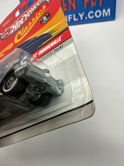 Hot Wheels Classics CHASE - Series 5 #12 of 30 - Navy Blue ‘65 Pontiac Bonneville