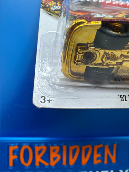 Hot Wheels Super Treasure Hunt - 2016 B Case - International Card - ‘52 Hudson Hornet