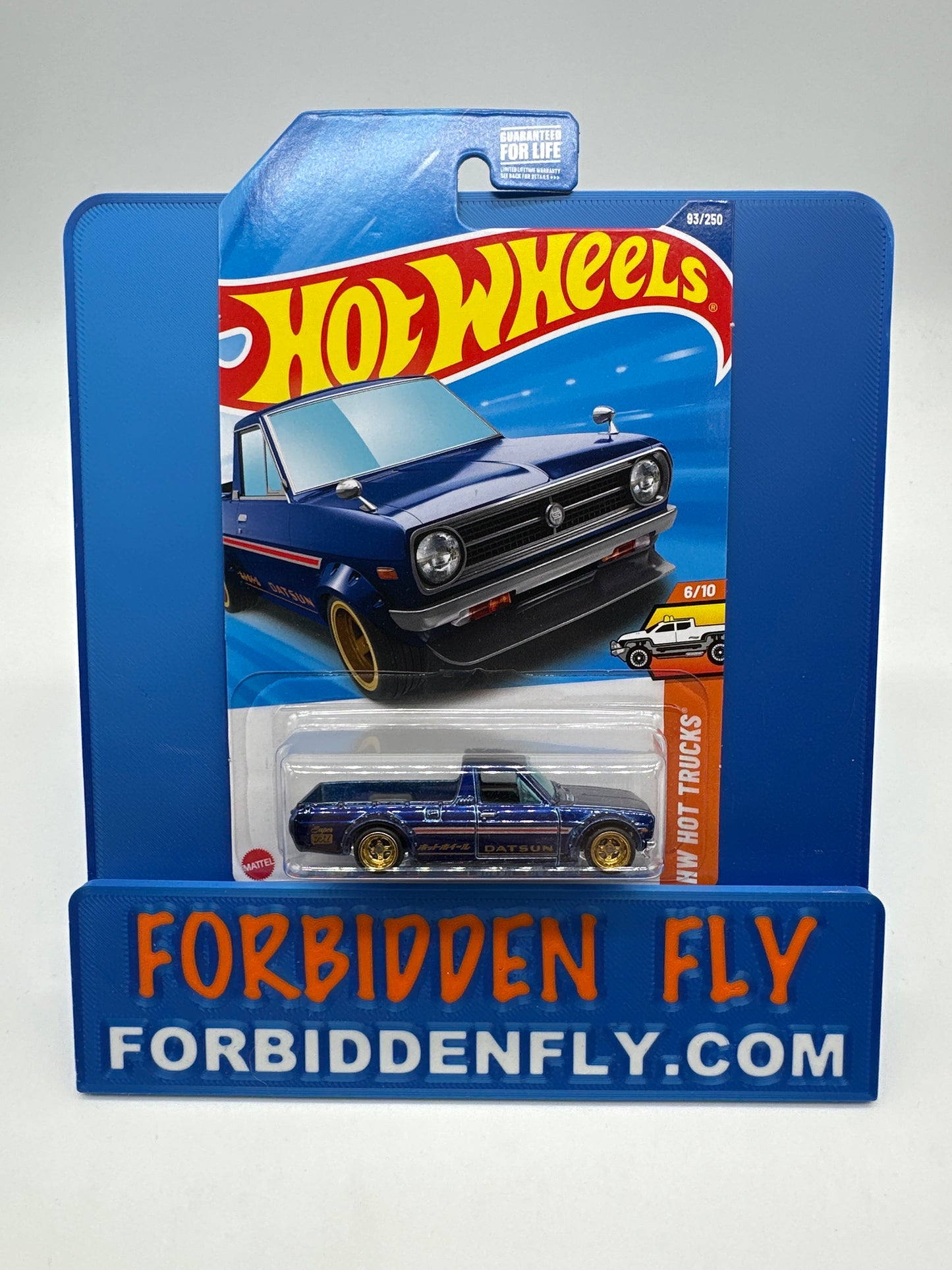 Hot Wheels 2025 D Case Super Treasure Hunt - Blue 1975 Datsun Sunny Truck (B120)