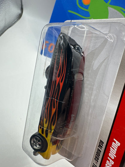 Hot Wheels Premium - Larry’s Garage Series #10/20 - Black Flames Purple Passion