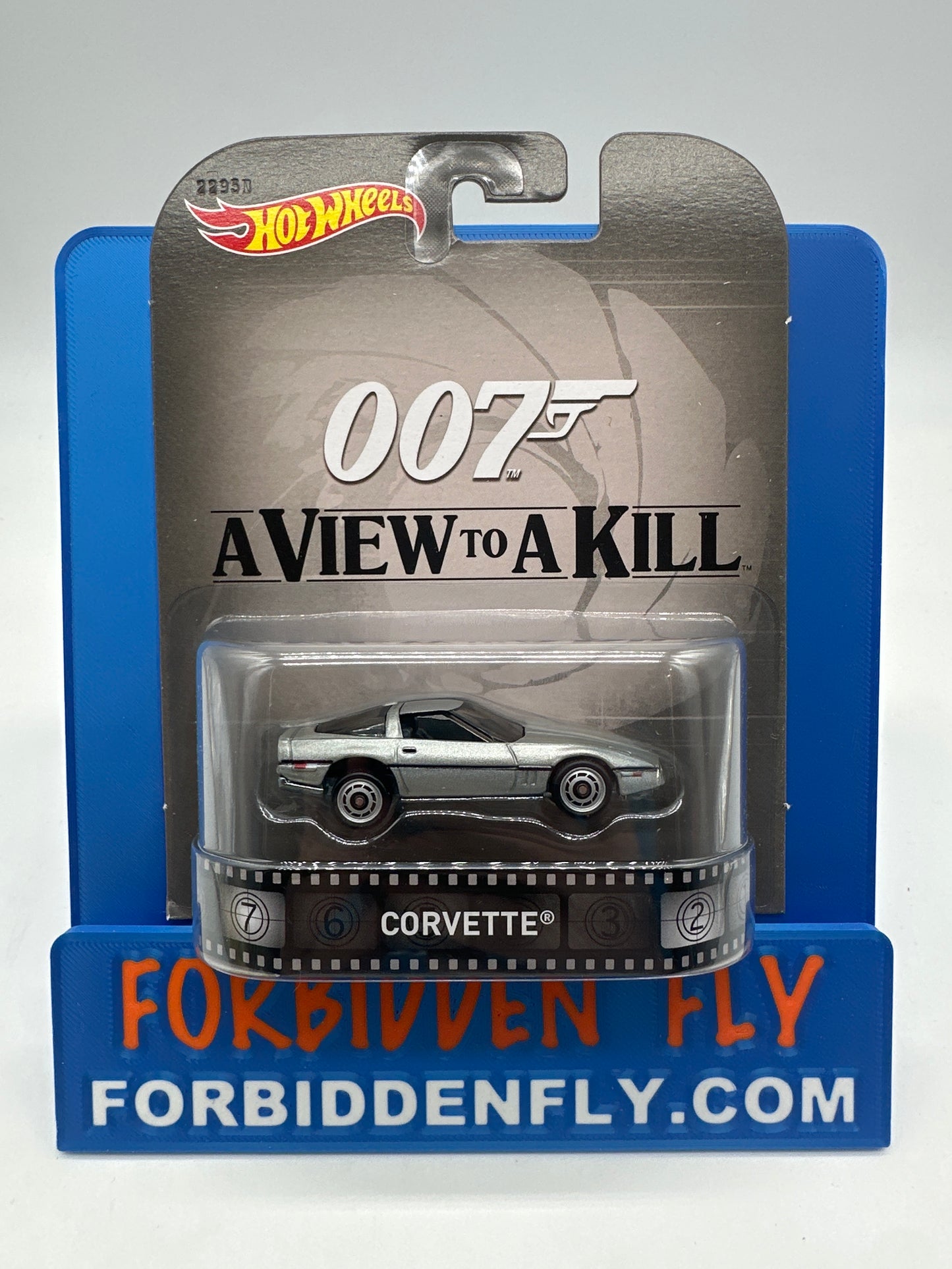 Hot Wheels 2015 Retro Entertainment Premium Single - 007 James Bond - A View To Kill Corvette (Movie Reel Packaging)