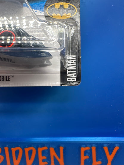 Hot Wheels 2017 Factory Stickered H Case Brave & Bold Batmobile Super Treasure Hunt