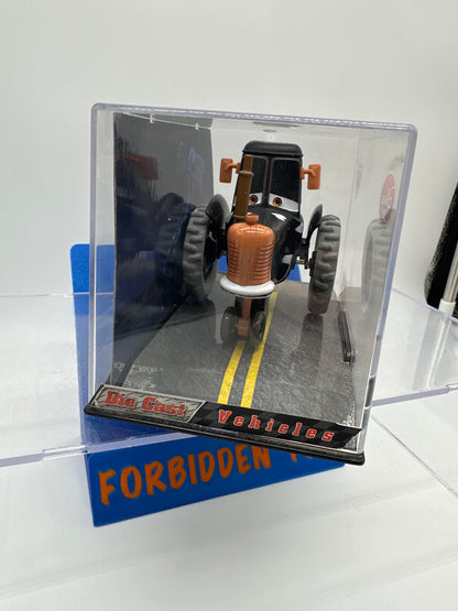 Disney Pixar Cars Movie - Disney Store Parks 1:43 Exclusive Chase - Cow Pattern Tractor