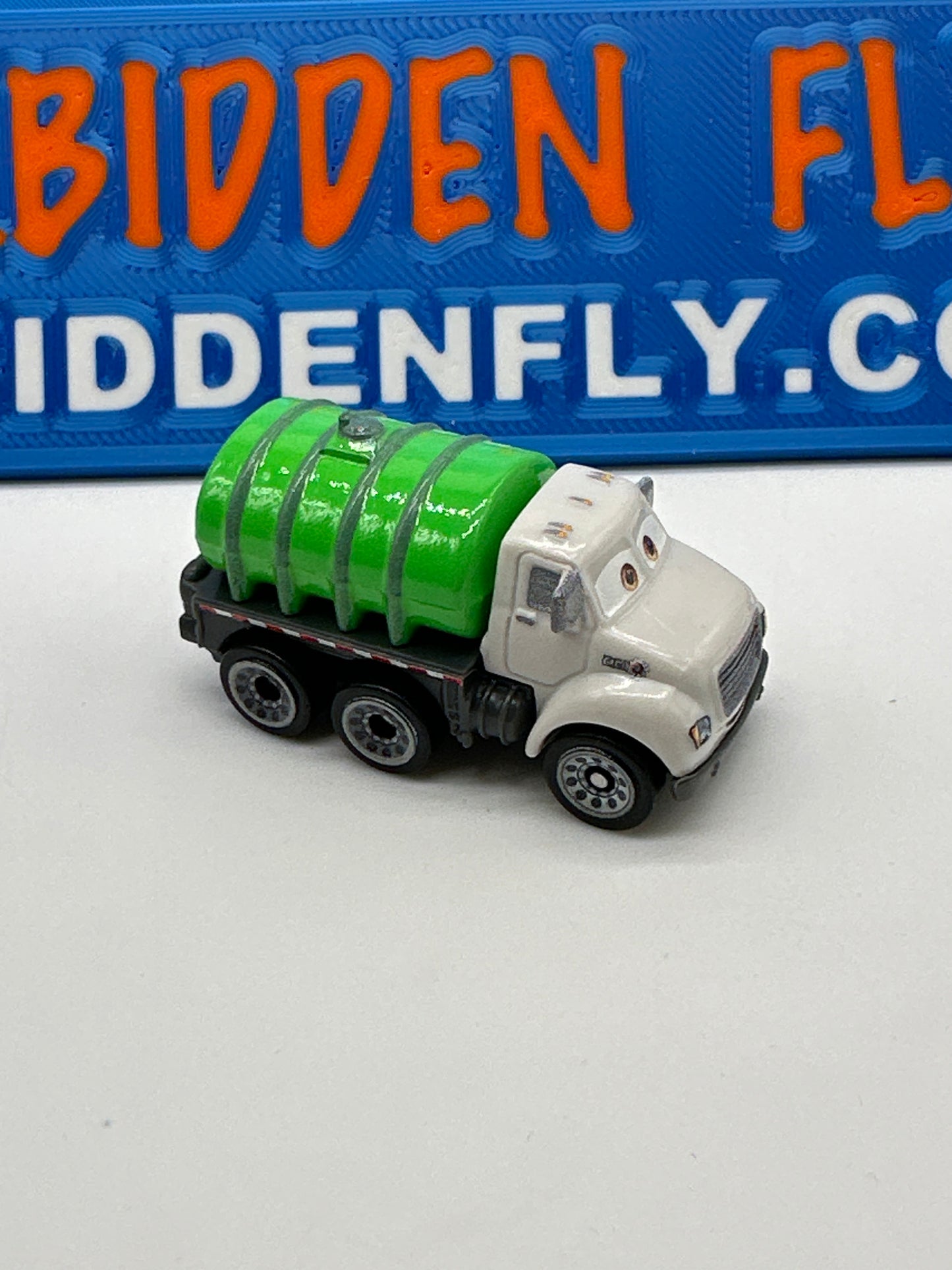 Disney Pixar Cars Movie Metal Mini Racers - Loose Erin Kindafast