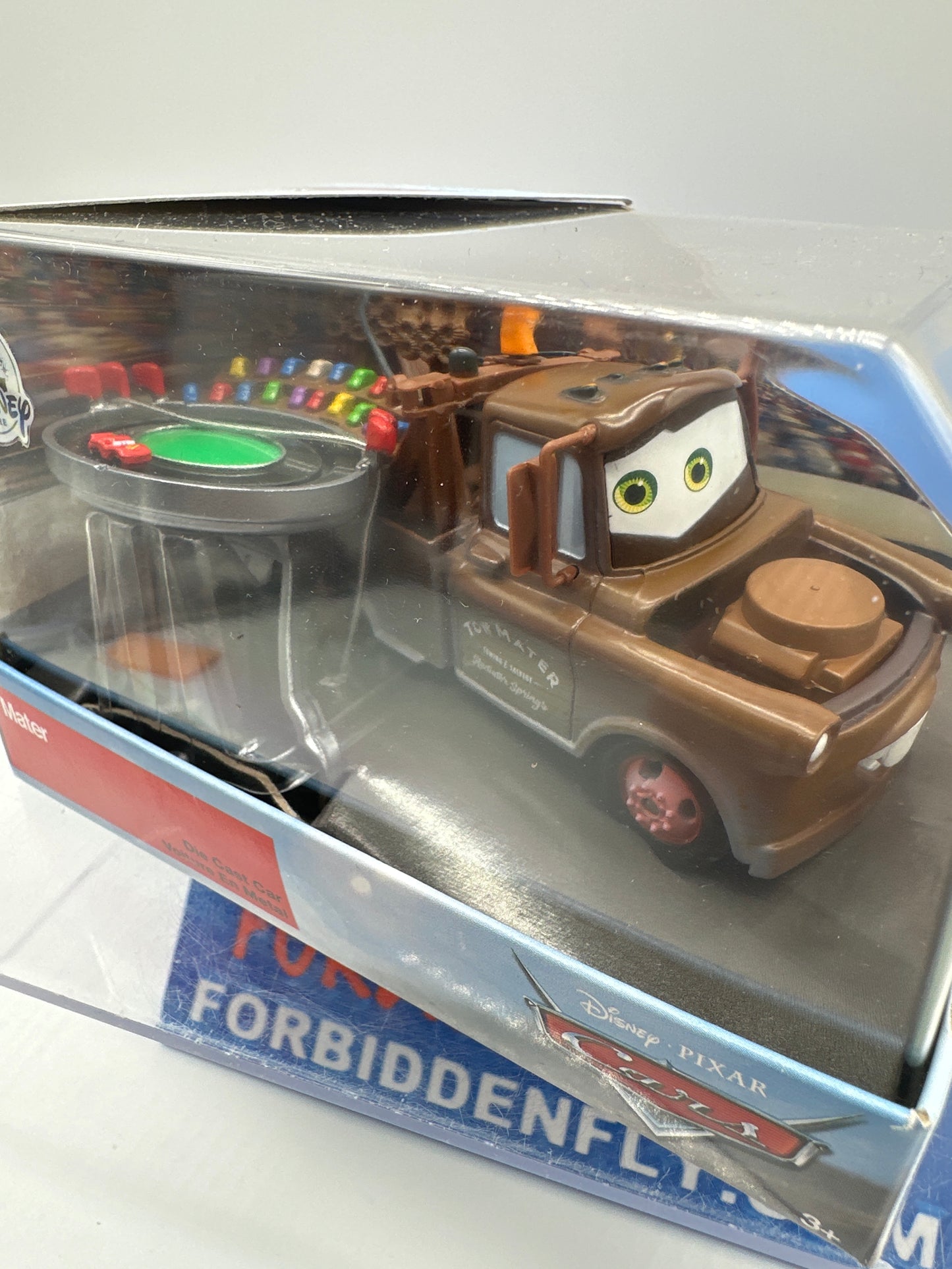 Disney Pixar Cars Movie - Disney Store Parks 1:43 Exclusive - Mater w/ Race Track Racetrack Hat