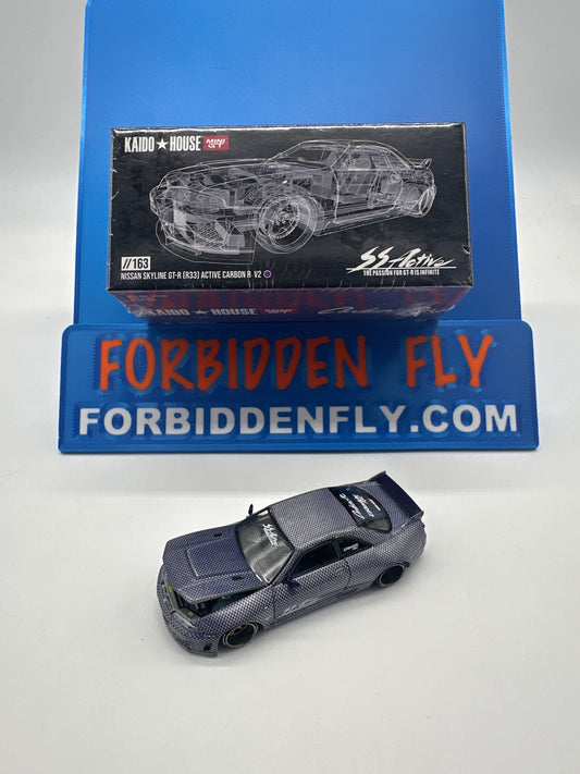 Kaido House (x MiniGT) - Raw Chase #163 - Nissan Skyline GT-R (R33) Active Carbon R V2