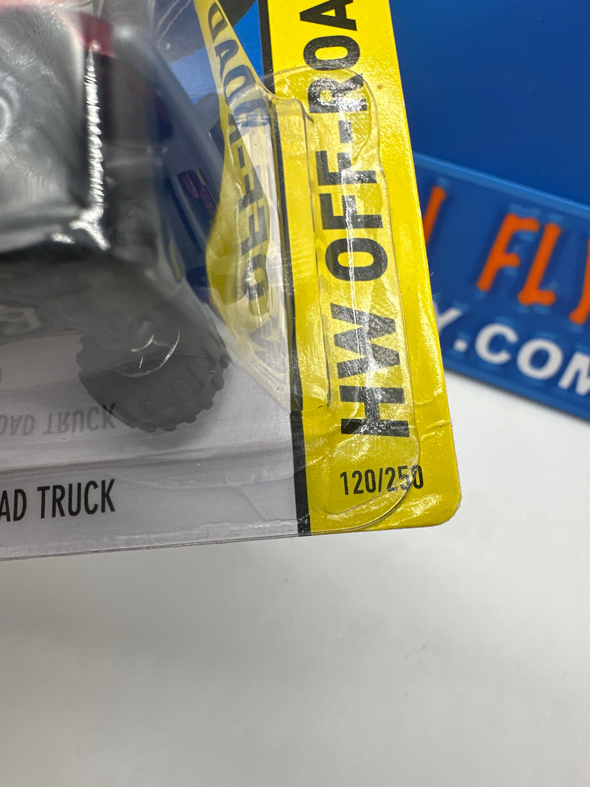 Hot Wheels Super Treasure Hunt - 2015 Q Case - Toyota Off-Road Truck