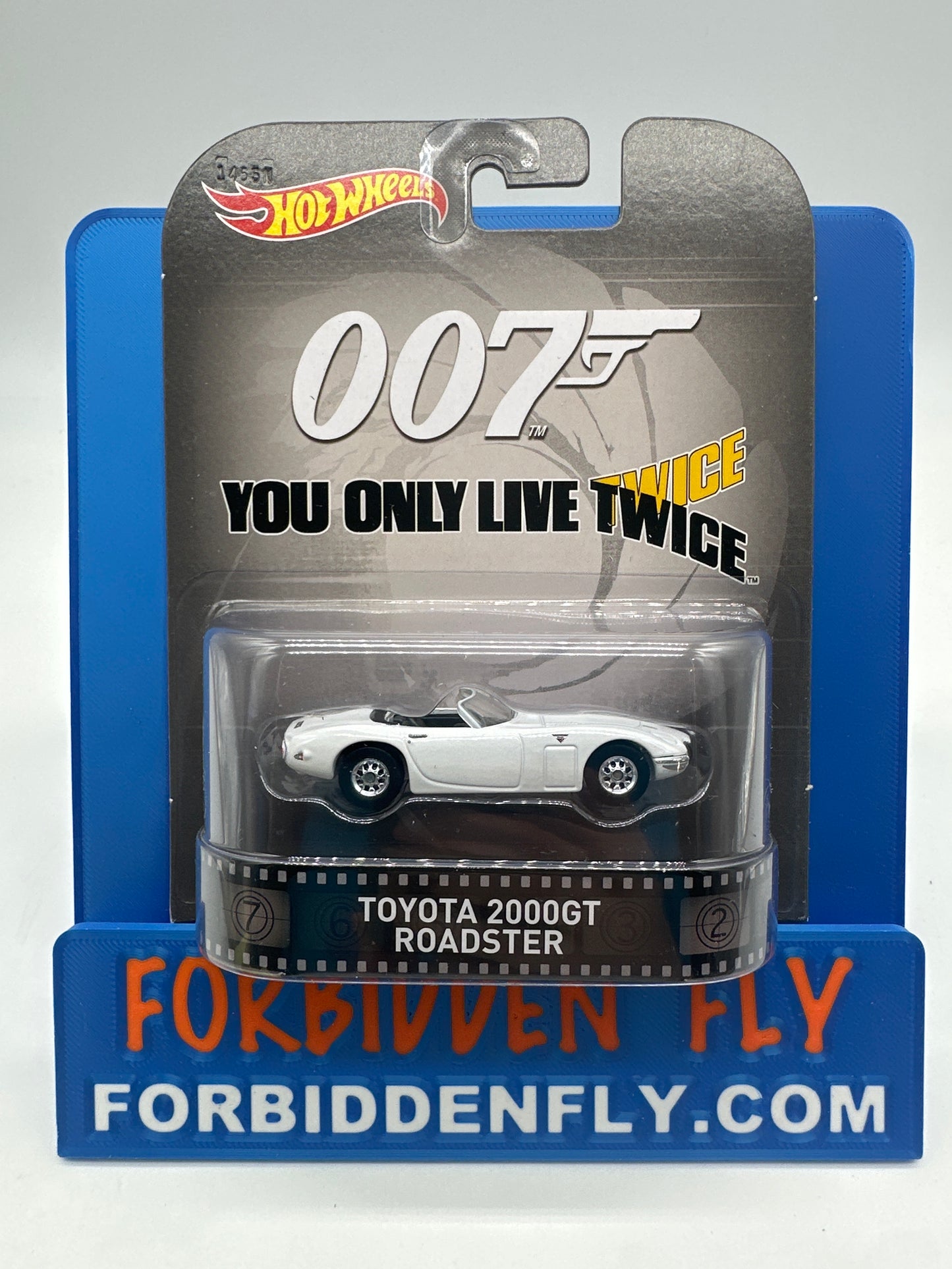 Hot Wheels 2015 Retro Entertainment Premium Single - 007 James Bond - You Only Live Twice Toyota 2000GT Roadster (Movie Reel Packaging)