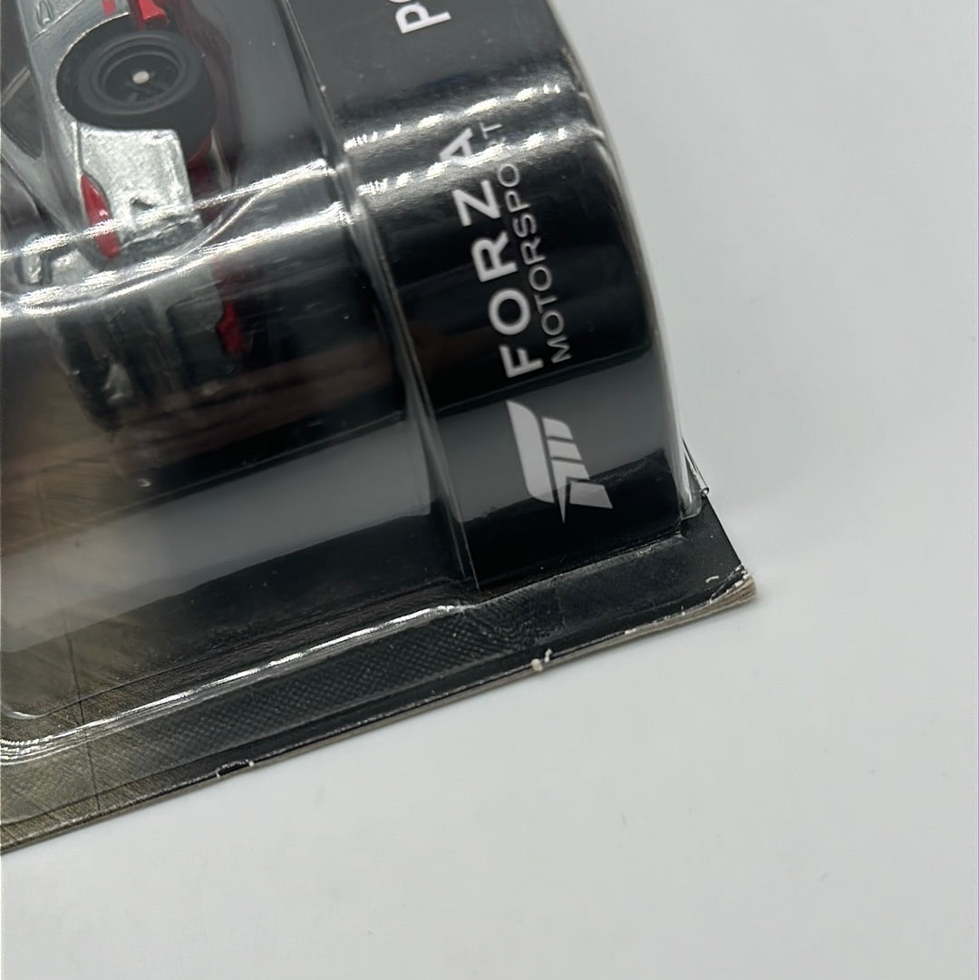 Hot Wheels 2017 Retro Entertainment Premium Single - Forza Motorsport #3/5 - Porsche 911 GT3 RS (Movie Reel Packaging)