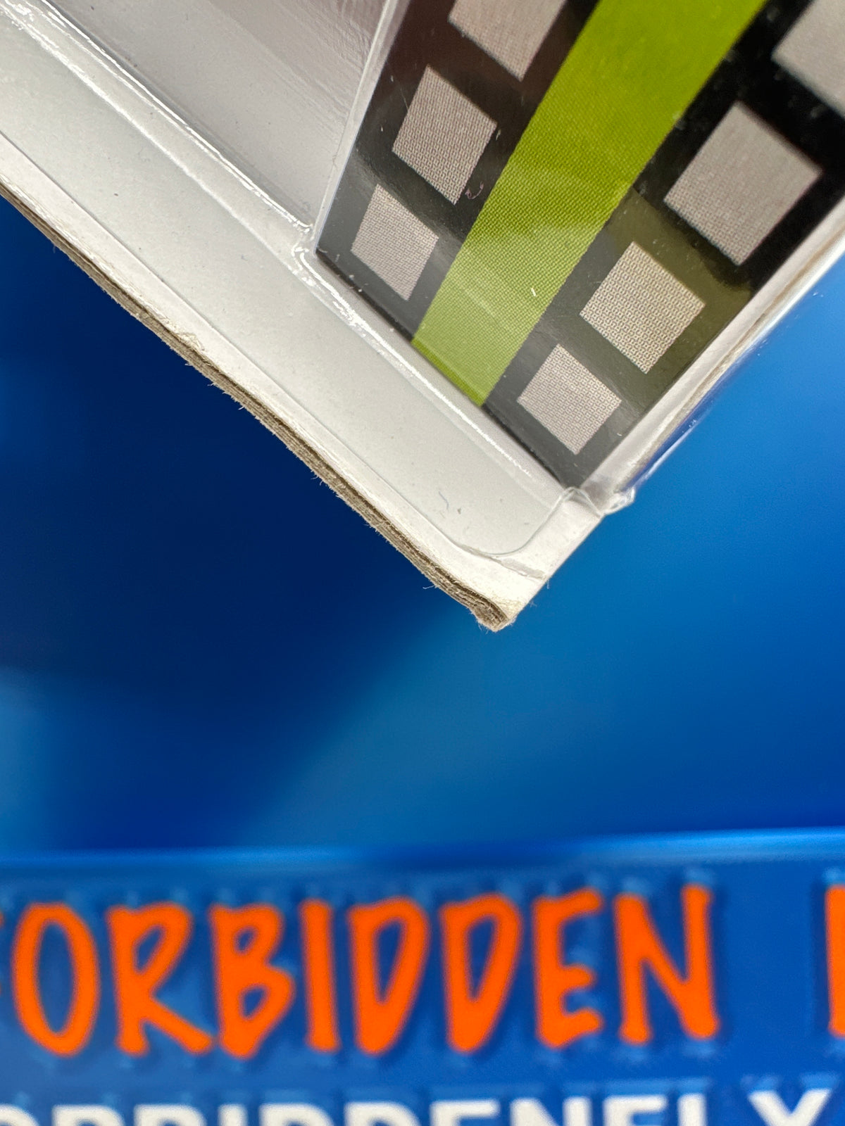 Hot Wheels 2013 Retro Entertainment Premium Single - The Muppets School Bus - (Movie Reel Packaging)