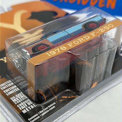 GreenLight Hollywood Series 38 - #44980-E” - Target Red Chase Exclusive Yellowstone 1978 Ford F-250