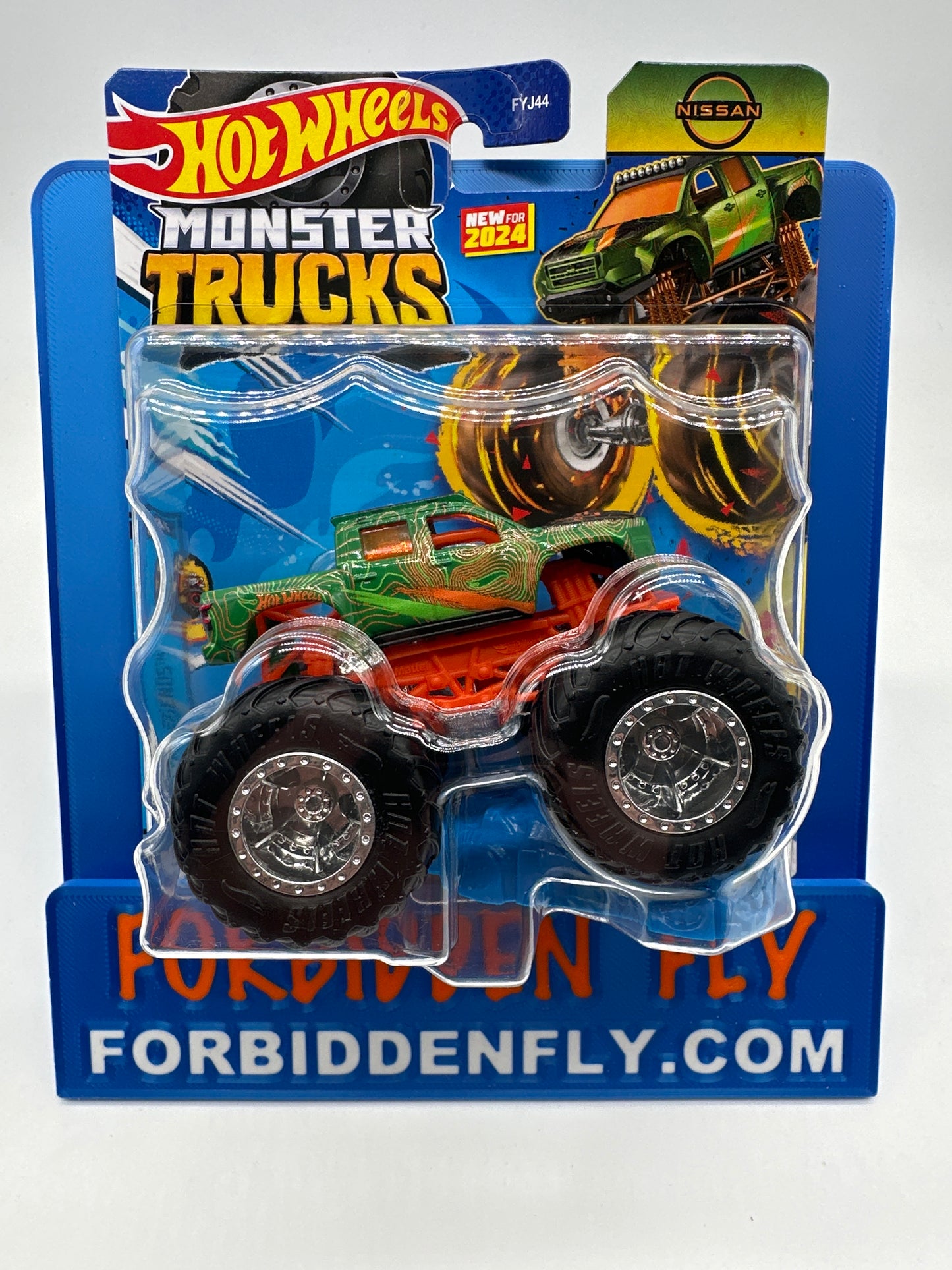 Hot Wheels Monster Trucks - 2024 Crash Legends Series - Nissan Frontier w/ Crushed Car