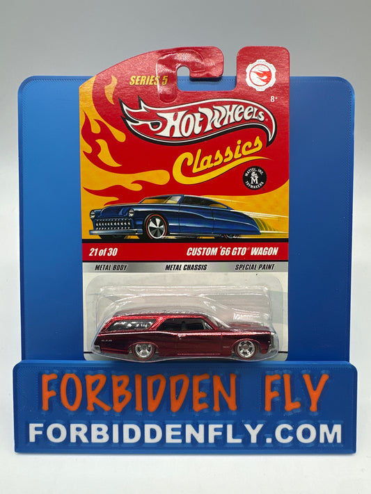 Hot Wheels Classics CHASE - Series 5 #21 of 30 - Red Custom ‘66 GTO Wagon