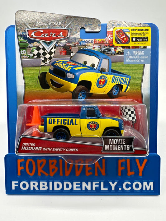 Disney Pixar Cars Movie - Movie Moments - Dexter Hoover With Safety Cones